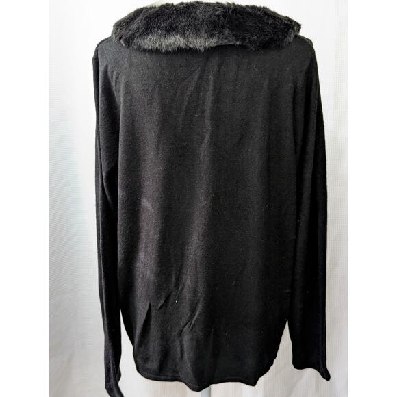 NWT! MAGGIE MCNAUGHTON! BLACK V-NECK DETACHABLE FAUX FUR COLLAR SWEATER! SZ 1X - Picture 6 of 7